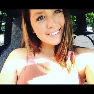 Meet your Posher, Mikala